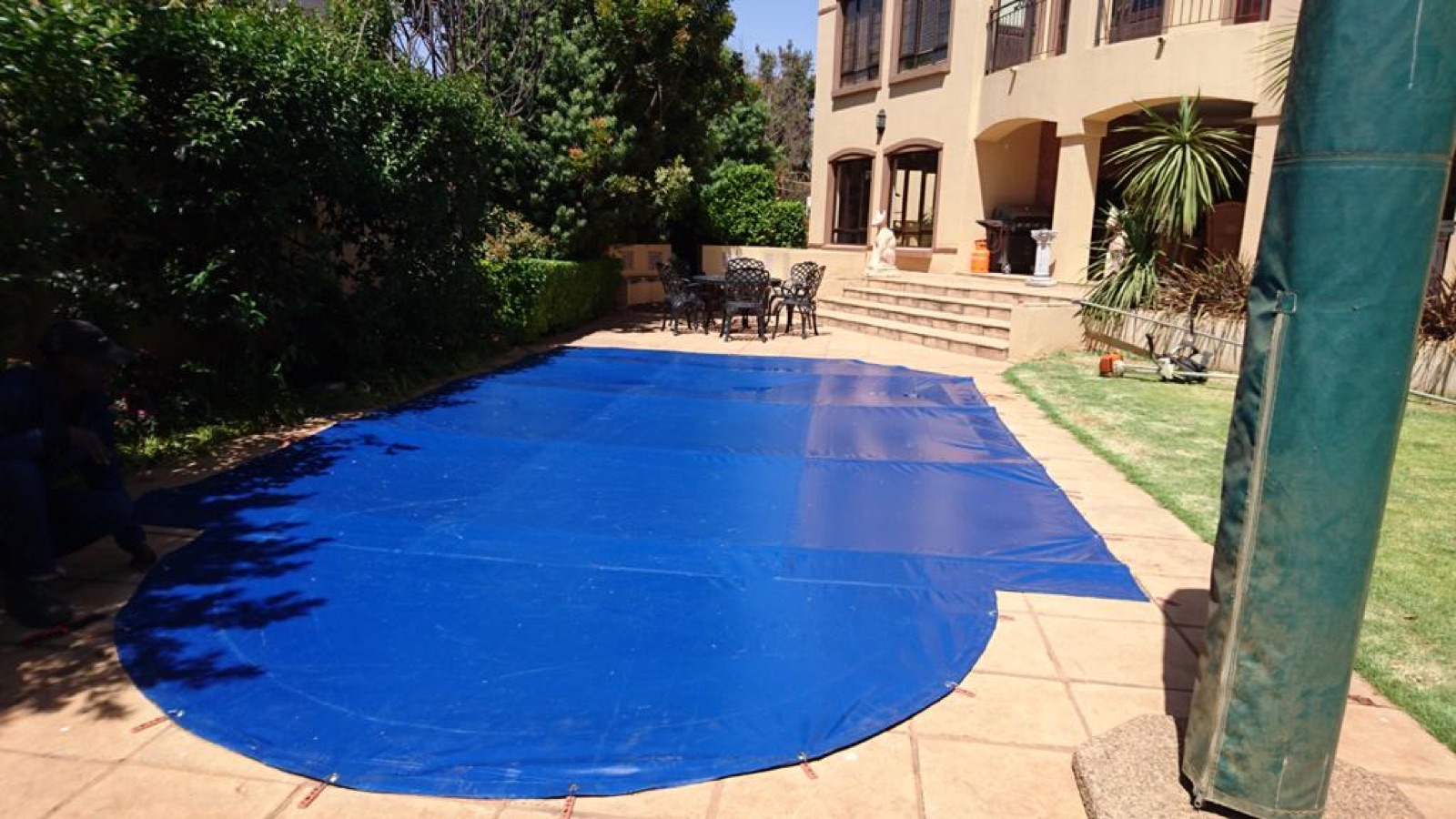 Pool cover