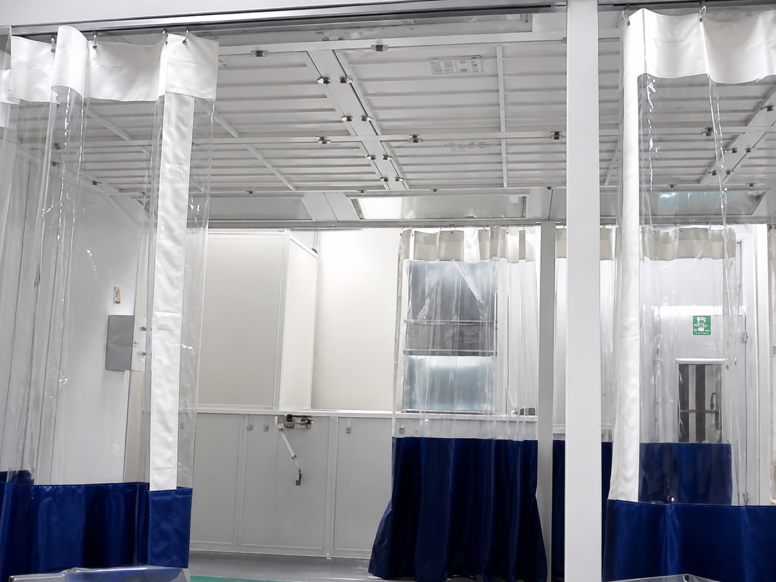 Spray booth curtains