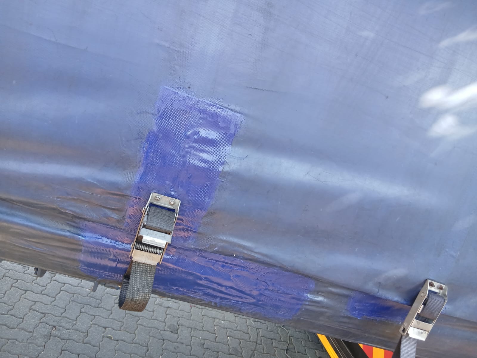 Repair to a truck tautliner cover